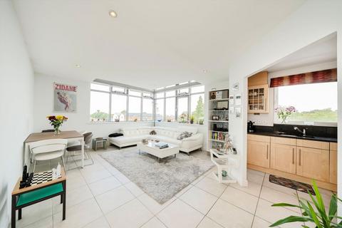 Lamberts Road, Surbiton KT5 1 bed flat for sale