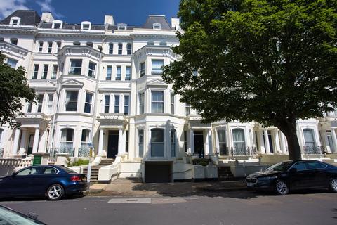 Clifton Gardens, Folkestone, Kent, CT20 2 bed flat for sale