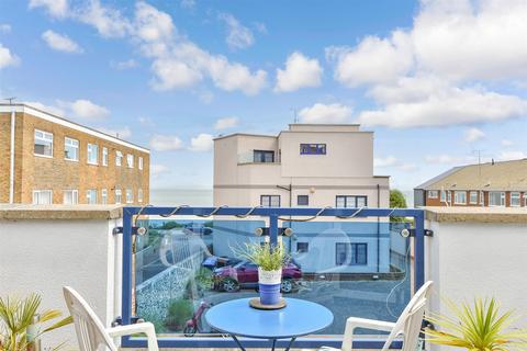 Stone Bay Court, Broadstairs CT10 2 bed semi