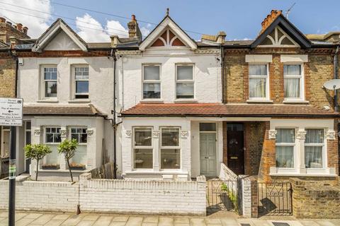 Lydden Grove, London SW18 2 bed flat for sale