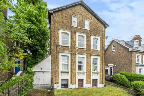 Dagnall Park, London, SE25 1 bed apartment for sale