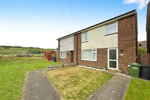 Denton Close, Rye TN31 3 bed semi