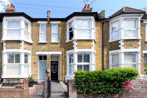 Long Lane, London 2 bed flat for sale