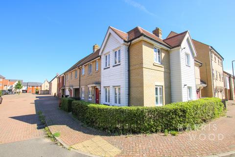 Salamanca Way, Colchester, Essex, CO2 2 bed ground floor maisonette for sale