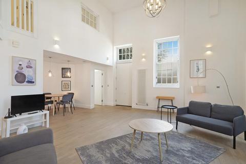 24 Station Approach, Tadworth KT20 2 bed flat for sale