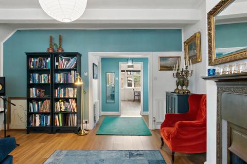 Haldane Road, E6 3JN 1 bed flat for sale