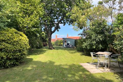 Slades Hill Templecombe 2 bed terraced house for sale
