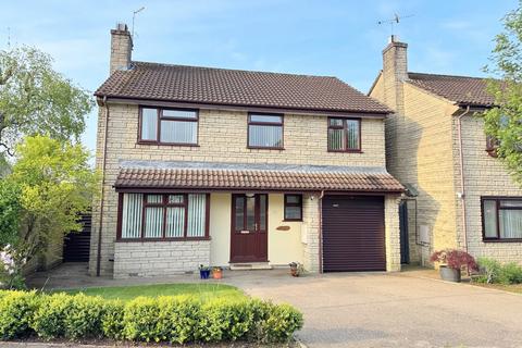 Southgate Drive Wincanton 5 bed detached house for sale