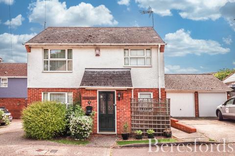 Counting House Lane, Dunmow, CM6 3 bed detached house for sale