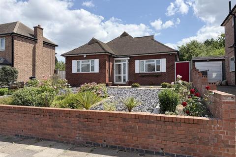 Conaglen Road, Old Aylestone Village LE2 3 bed detached bungalow for sale