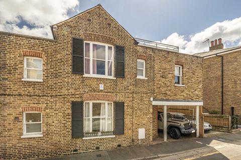 Houblon Road, Richmond TW10 2 bed terraced house for sale