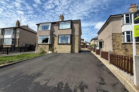 Welwyn Drive, Wrose, Shipley 2 bed semi
