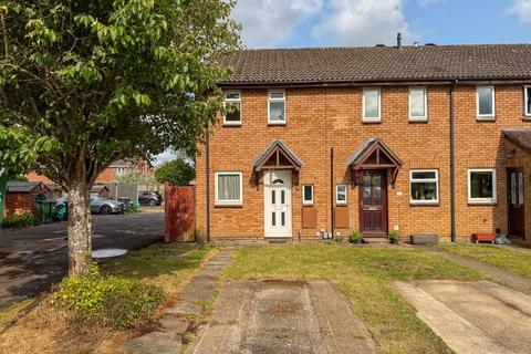 Braemore Close, Thatcham, RG19 2 bed end of terrace house for sale