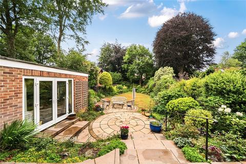 Rushmoor Close, Fleet, Hampshire 4 bed detached house for sale