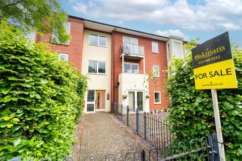 Cofton Park Close, Birmingham B45 2 bed apartment for sale
