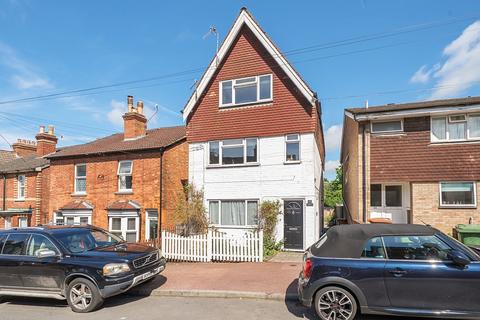 Silverdale Road, Tunbridge Wells, TN4 2 bed maisonette for sale
