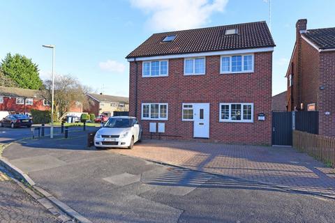 Myrtle Drive, Camberley GU17 1 bed flat for sale