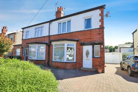 Kingsway, West Yorkshire LS15 3 bed semi