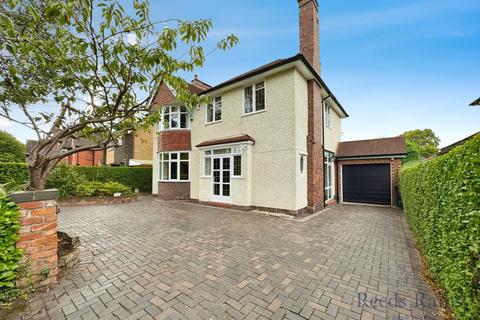 Priory Road, Staffordshire ST5 4 bed detached house for sale