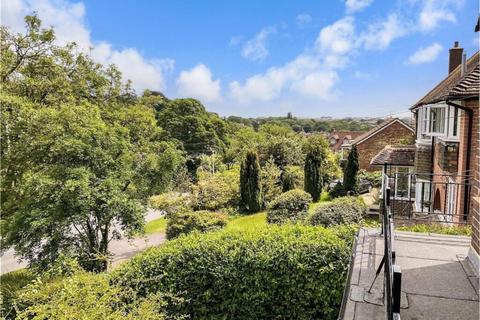 London Road, Hythe, Kent 3 bed detached house for sale