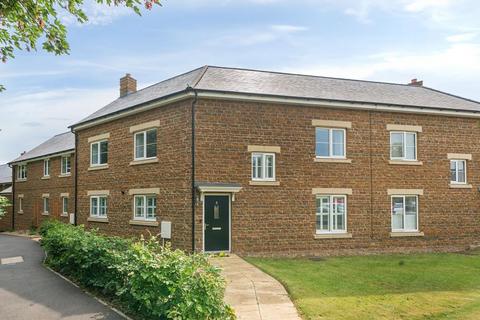 Banbury,  Oxfordshire,  OX16 5 bed semi
