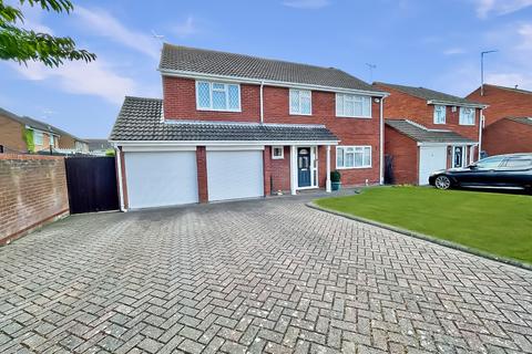 Blakeney Drive, Luton, Bedfordshire... 5 bed detached house for sale