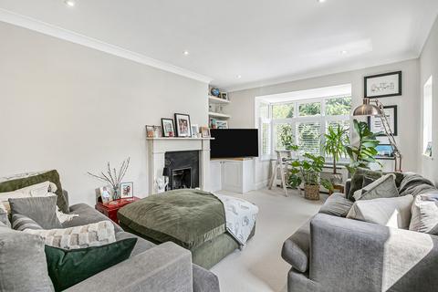 Lenelby Road, Surbiton, KT6 2 bed maisonette for sale