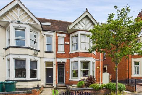 Spencer Avenue, Earlsdon, Coventry, CV5 4 bed semi