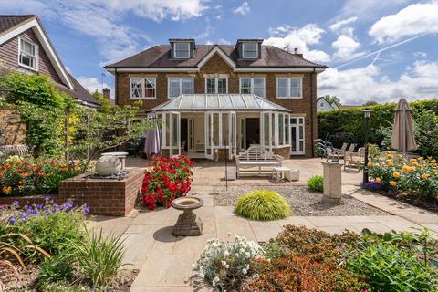 Pony Chase, Cobham, Surrey, KT11 6 bed detached house for sale