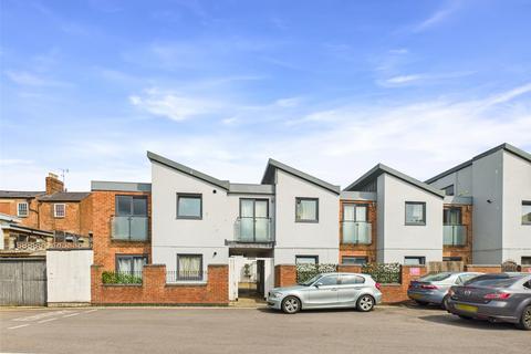 Hare Lane, Gloucester... 2 bed apartment for sale