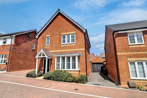 Wimborne 3 bed detached house for sale