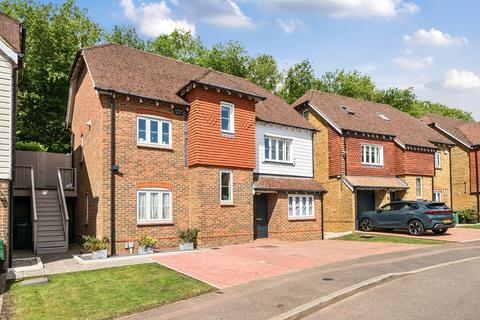 Green Fields Lane, Ashford, Kent, TN23 5 bed detached house for sale