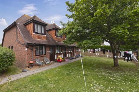 Bernard Road, Worthing 1 bed flat for sale