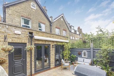Palewell Park, East Sheen, SW14 2 bed flat for sale