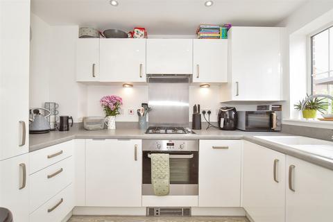 Bittern Way, Chichester PO20 2 bed semi