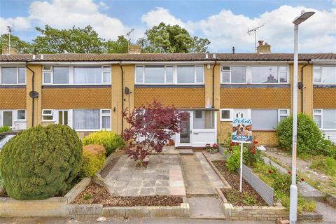 Yew Tree Gardens, Birchington, Kent 3 bed terraced house for sale