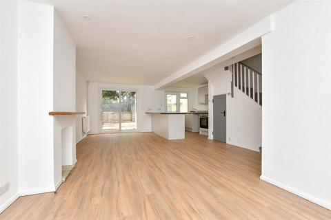 Yew Tree Gardens, Birchington CT7 3 bed terraced house for sale