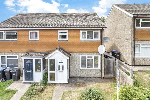 Faraday Avenue, East Grinstead RH19 3 bed semi