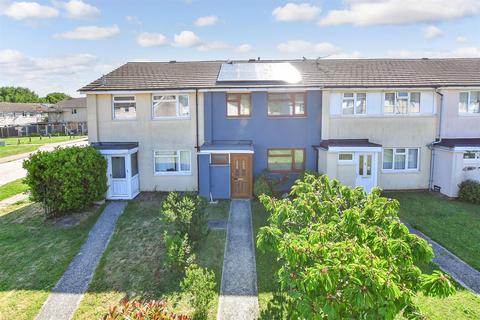 Elspring Mead, Littlehampton BN17 3 bed terraced house for sale