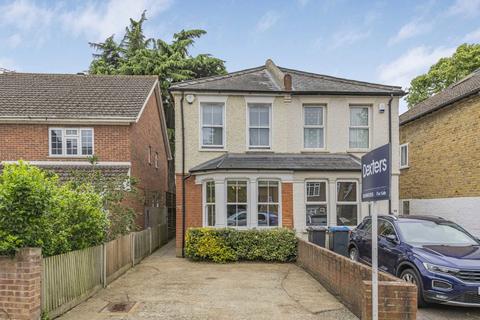 Fassett Road, Kingston Upon Thames KT1 3 bed semi
