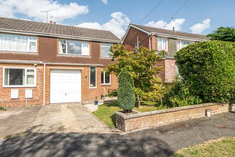 Halterworth Close, Romsey, Hampshire... 3 bed semi