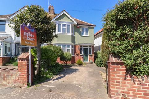 The Courts, Margate, Kent, CT9 3 bed semi