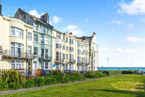 New Steine, Brighton, East Sussex, BN2 2 bed flat for sale