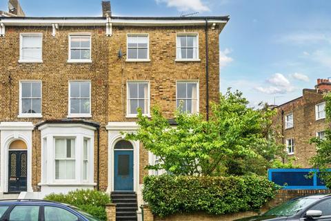 Eastlake Road, London SE5 2 bed flat for sale