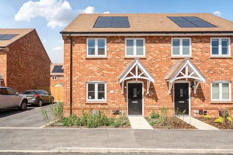 Herons Quarter, Warsash, Southampton... 3 bed semi