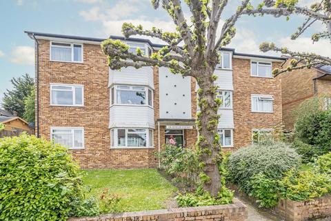 Cranes Park Crescent, Surbiton KT5 2 bed flat for sale
