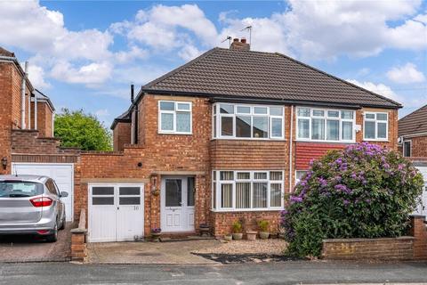 Kendal Rise, Claregate... 3 bed semi