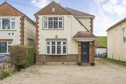 4 bed detached house