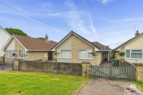 Woodland Place, Yorkley, Lydney 3 bed detached bungalow for sale