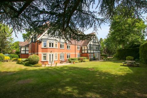 Glebelands Road, Wokingham, RG40 2 bed apartment for sale